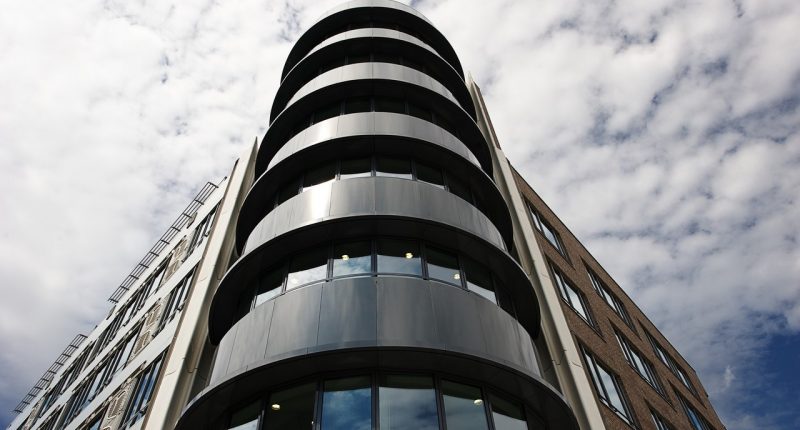 Bureaux, Saint-Denis.
Architecte, Stanislaw Fiszer.